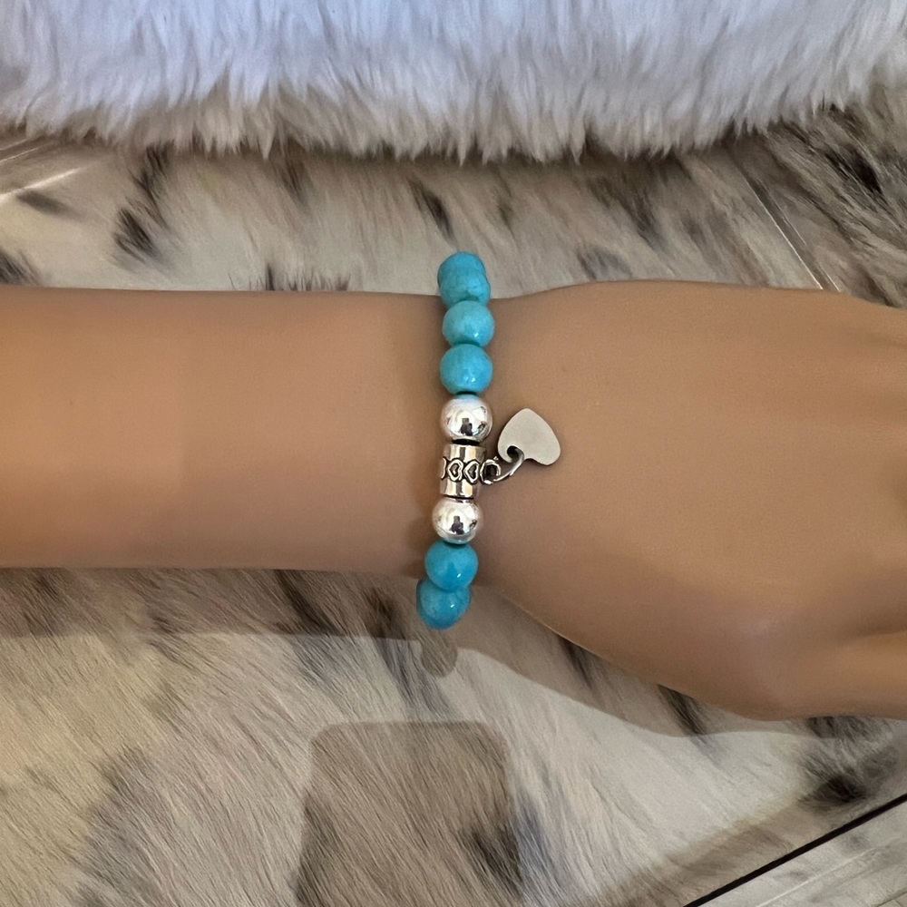 Turquoise gemstone bracelet